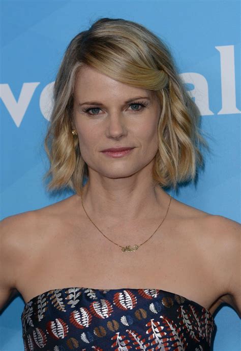 Joelle Carter